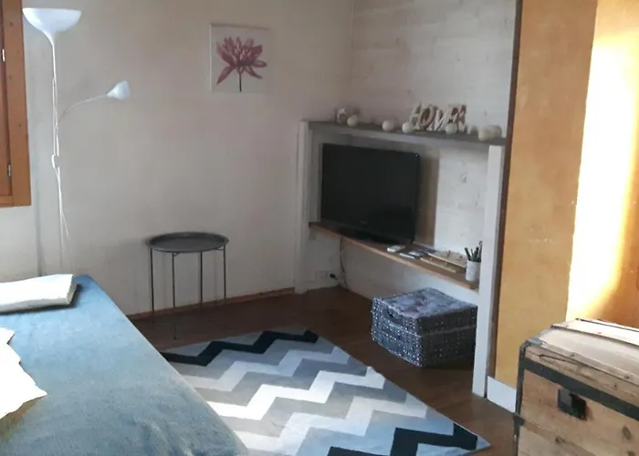 Dom wakacyjny Chaleureuse Petite Maison Avec Jardin