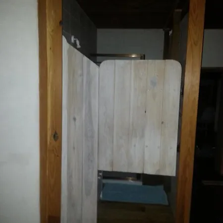 Chaleureuse Petite Maison Avec Jardin Gagnac-sur-Cere